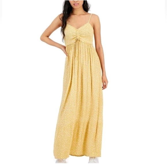 Hippie Rose Dresses & Skirts - Hippie Rose Smocked Maxi Daisy Print Xs